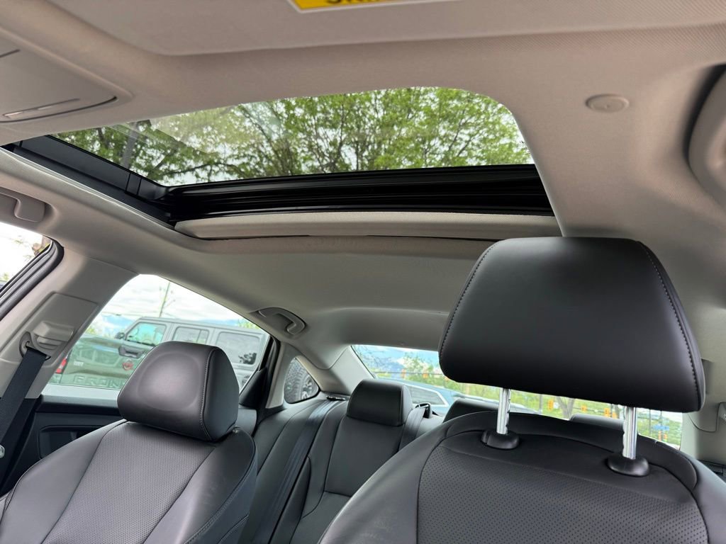 Used 2023 Honda Accord EX-L image 27