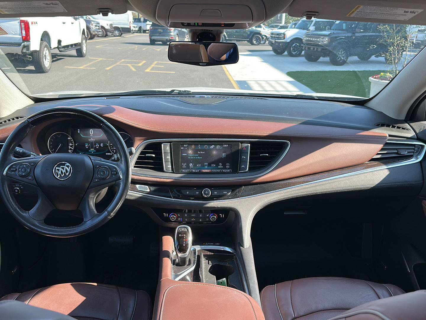 Used 2019 Buick Enclave Avenir w/ Avenir Technology Package AWD/4WD image 16