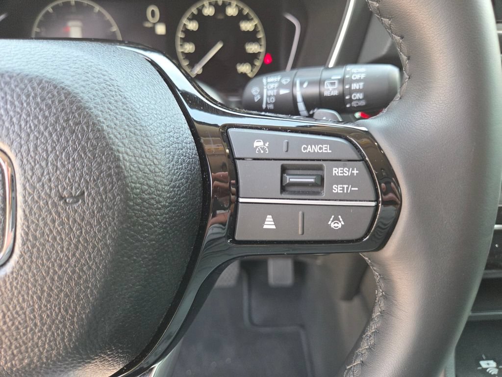 Used 2025 Honda Pilot EX-L image 33