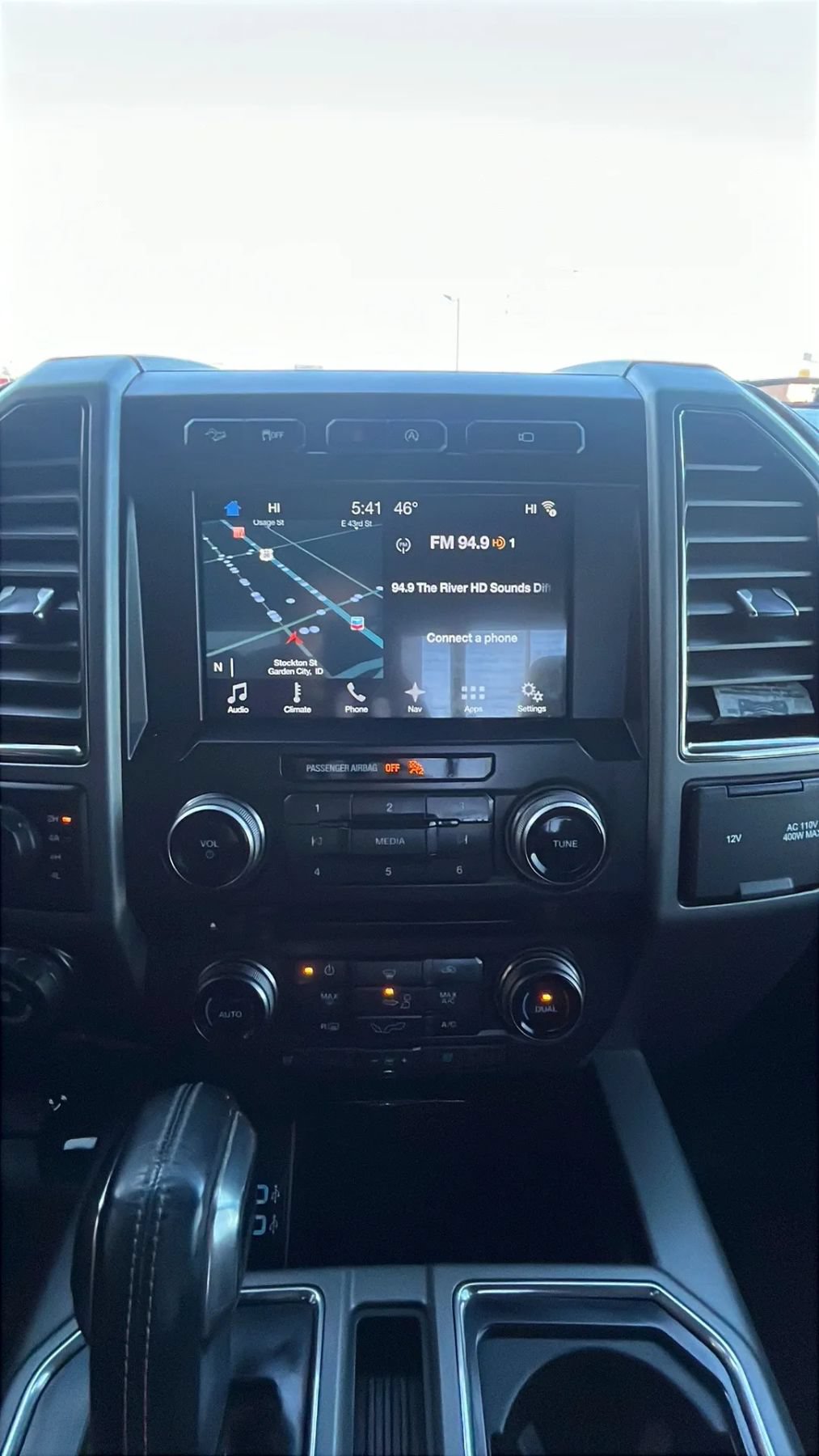 Used 2017 Ford F150 Raptor w/ Equipment Group 802A Luxury AWD/4WD image 16