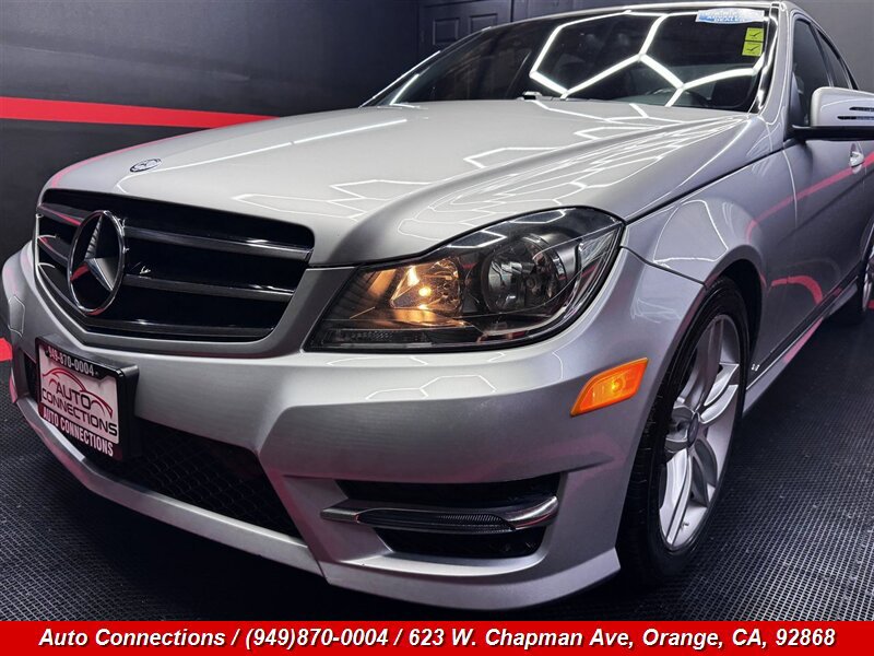 Used 2014 Mercedes-Benz C 250 Luxury image 28