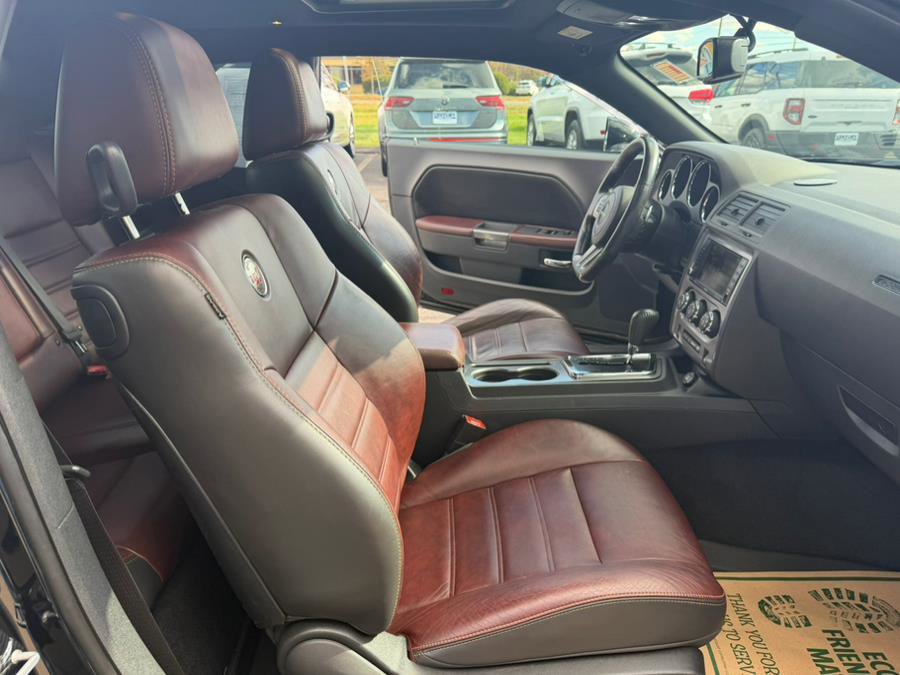 Used 2014 Dodge Challenger R/T image 22