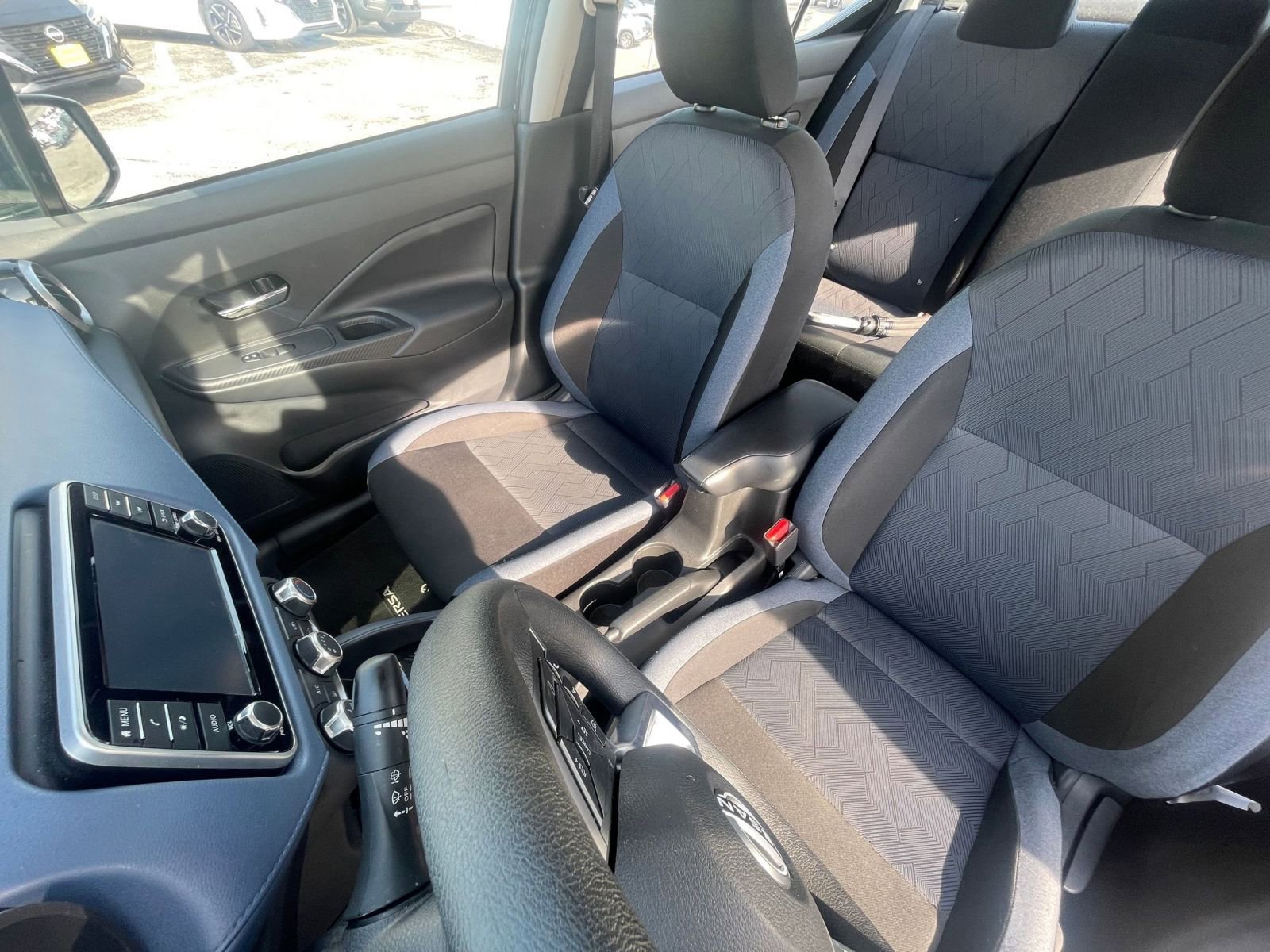 Used 2025 Nissan Versa SV FWD image 34
