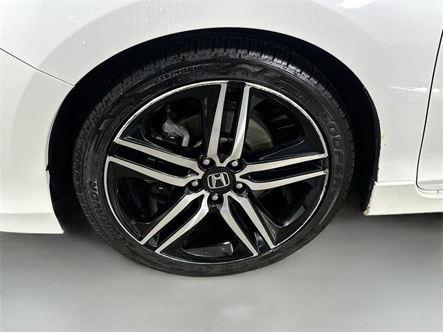 Used 2016 Honda Accord Sport image 10