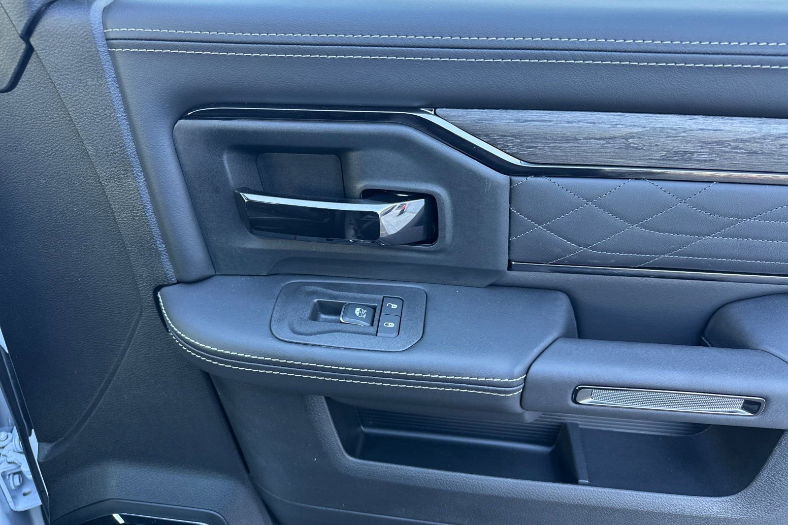 New 2026 RAM 3500 Limited image 20