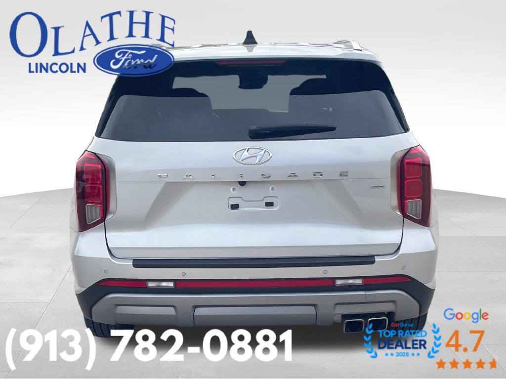 Used 2023 Hyundai Palisade Limited w/ Winter Package AWD/4WD image 4