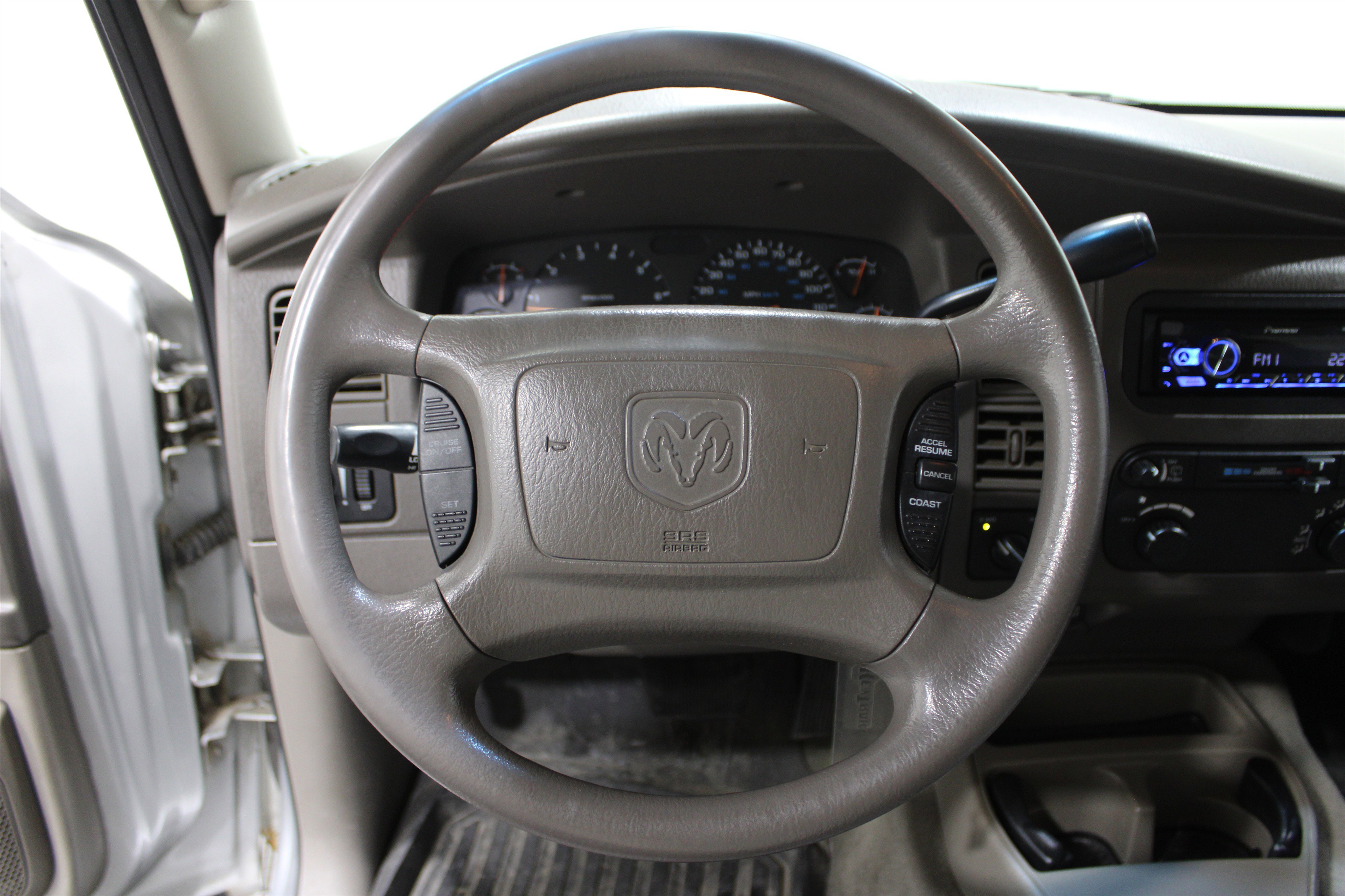 Used 2002 Dodge Durango Sport image 8
