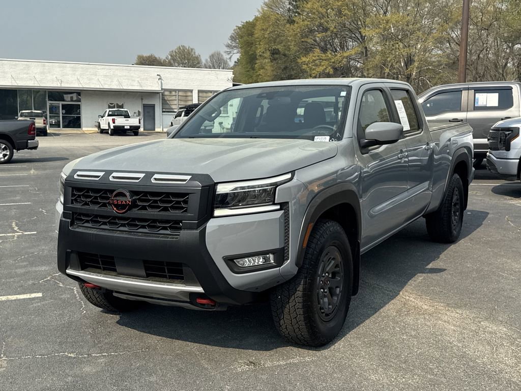 Used 2025 Nissan Frontier PRO-4X image 3