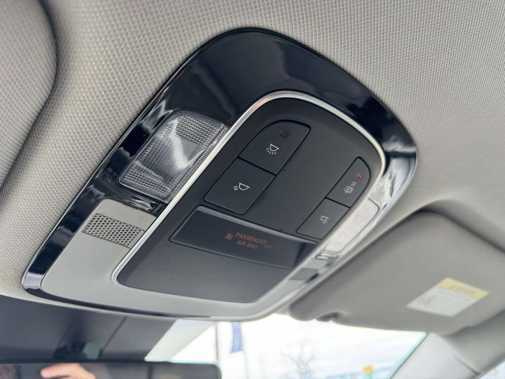 Used 2023 Hyundai Santa Fe SE image 31