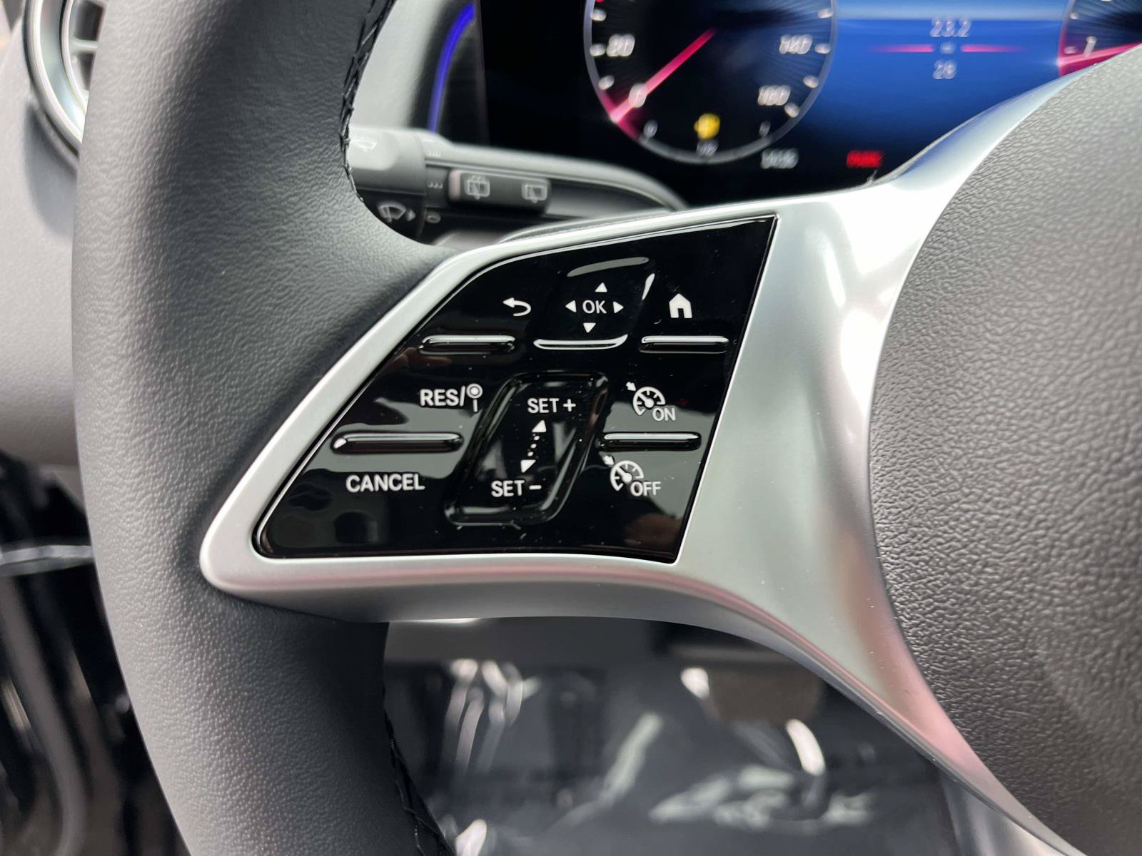 New 2026 Mercedes-Benz GLB 250 4MATIC image 19