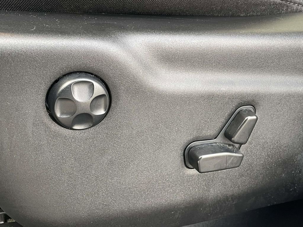 Used 2024 Dodge Durango GT image 7