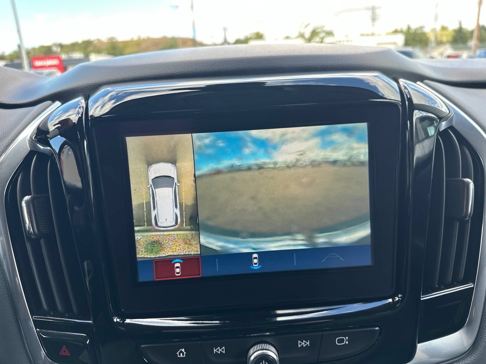 Used 2018 Chevrolet Traverse Premier AWD/4WD image 58