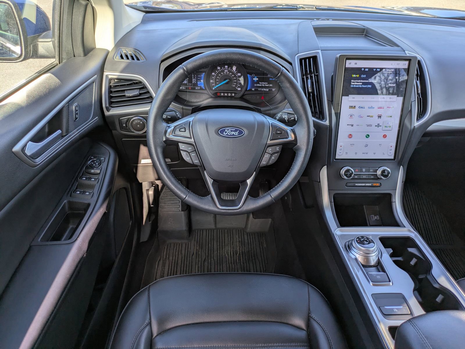 Certified 2024 Ford Edge SEL w/ Convenience Package image 18