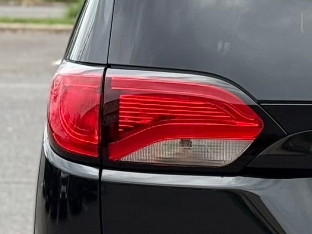 Used 2020 Chrysler Pacifica Limited FWD image 15
