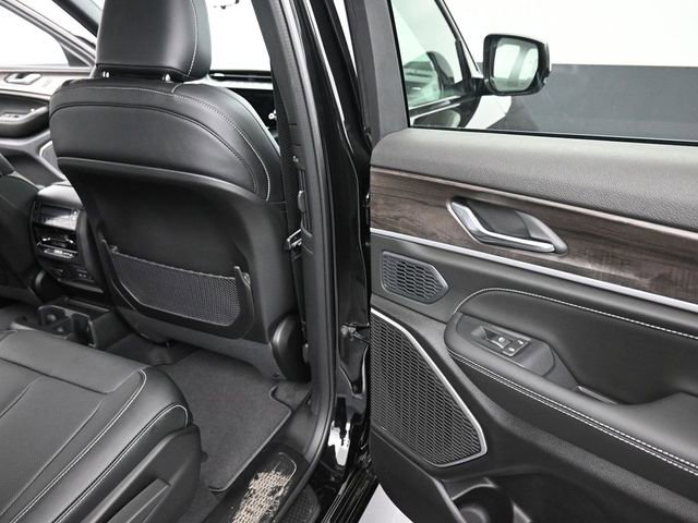 New 2026 Jeep Grand Cherokee L Limited image 21