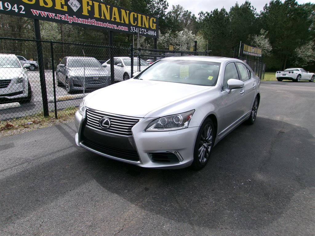 Used 2016 Lexus LS 460 w/ Comfort Package image 3