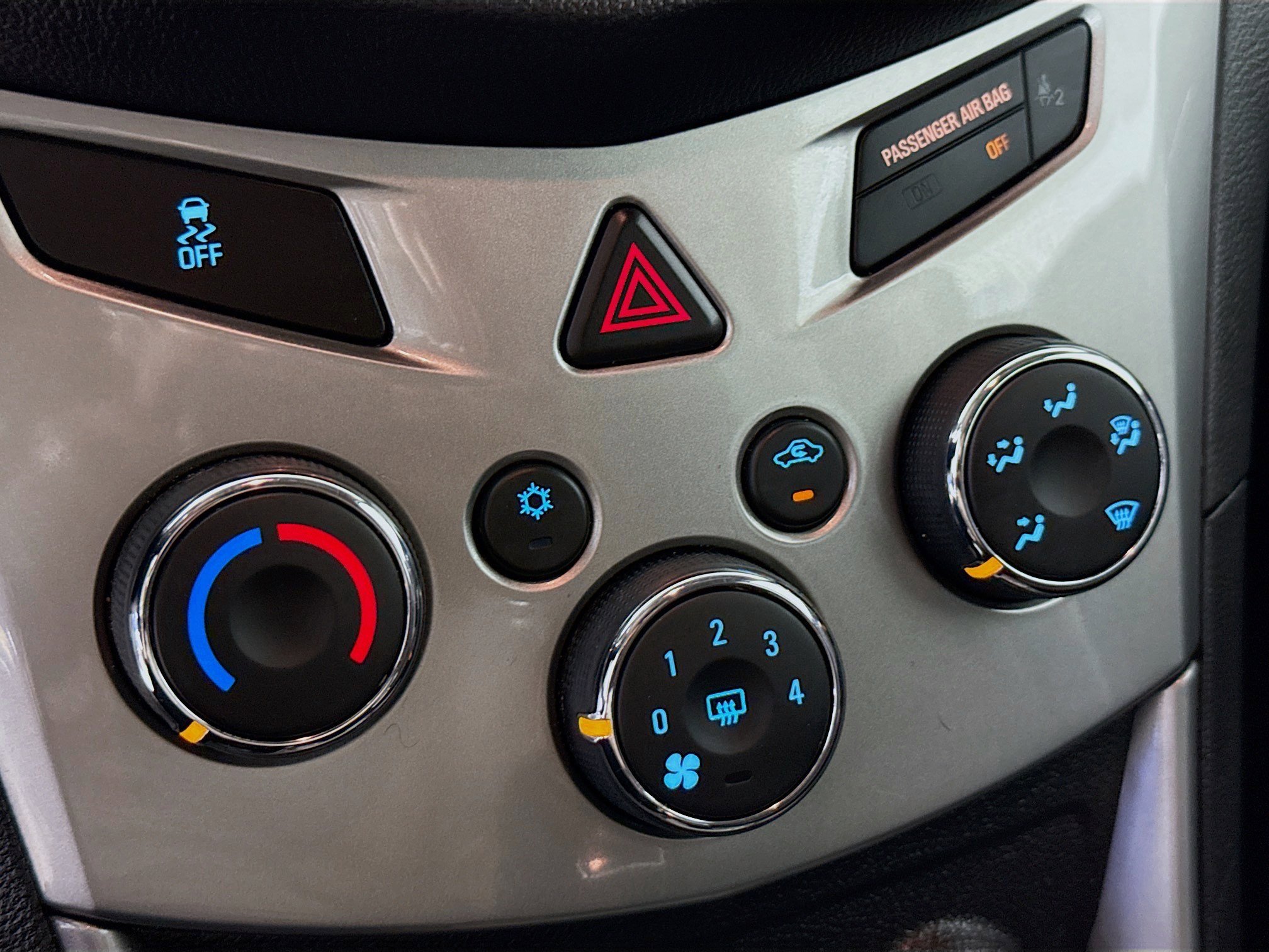 Used 2016 Chevrolet Trax LT image 17