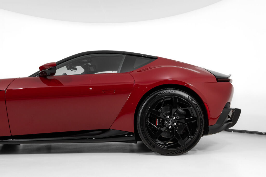 Used 2025 Ferrari 12Cilindri RWD image 17