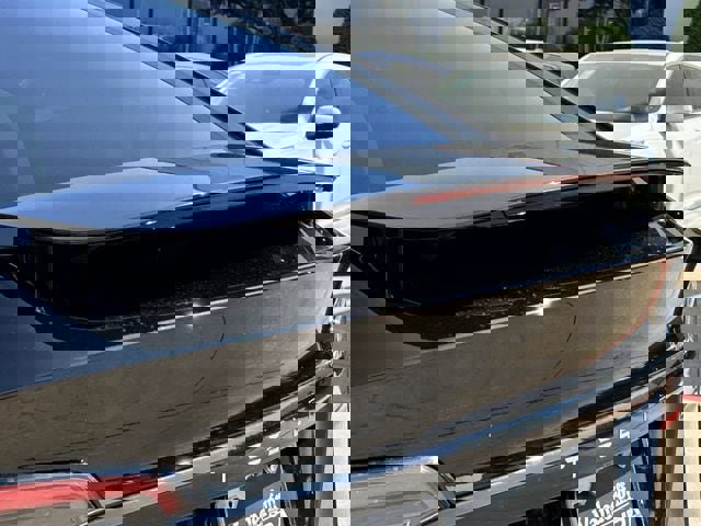 Used 2023 Tesla Model X Plaid image 7