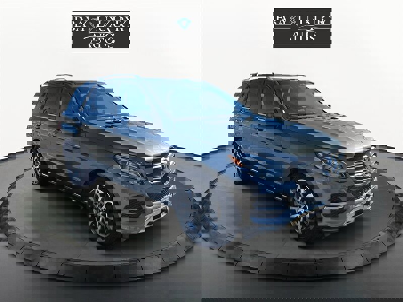 Used 2018 Mercedes-Benz GLE 350 w/ Premium 1 Package image 3