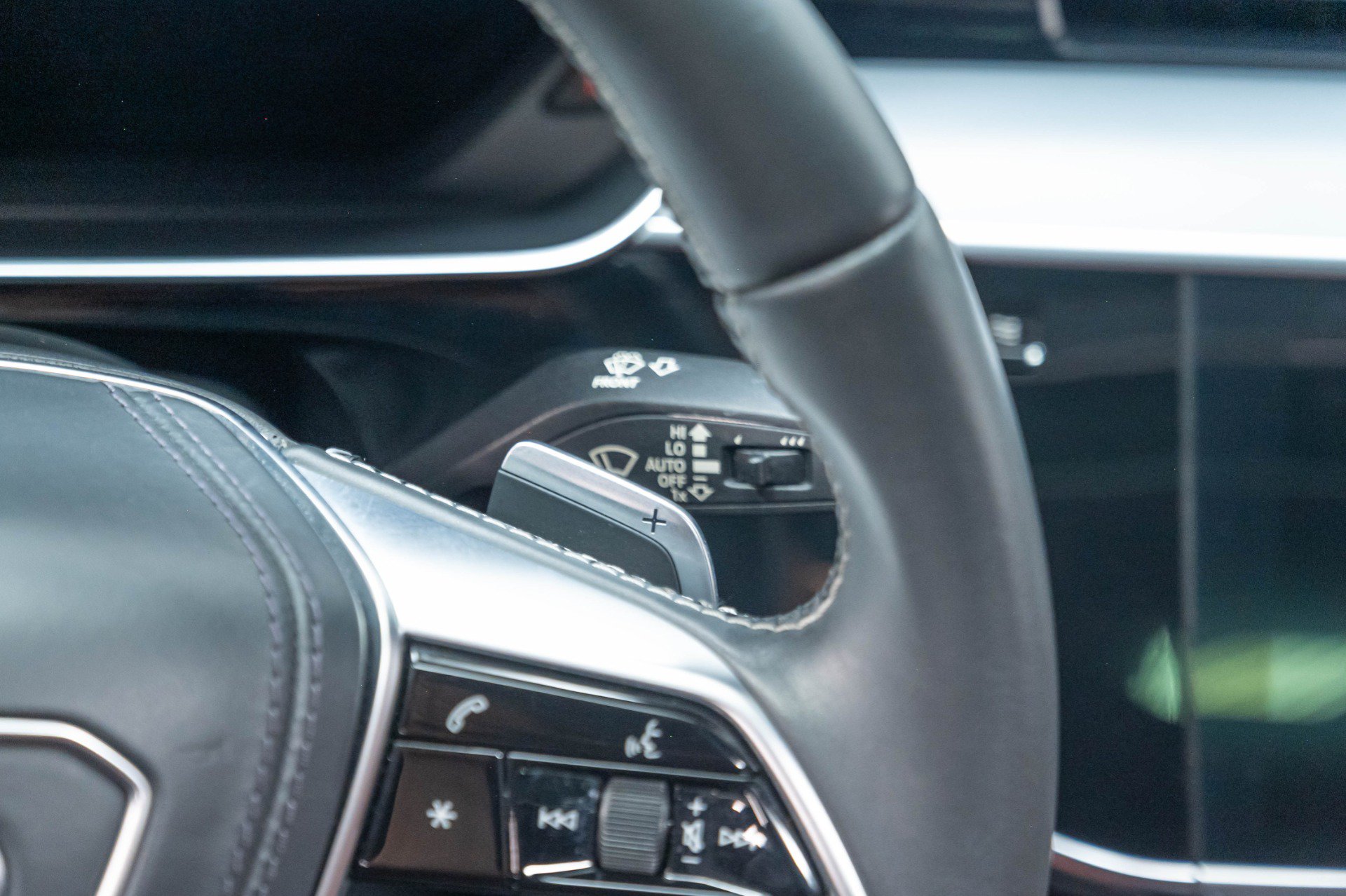 Used 2020 Audi S8 L AWD/4WD image 52