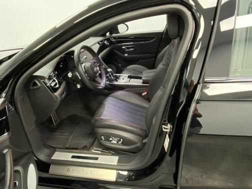 Used 2021 Bentley Flying Spur V8 AWD/4WD image 19