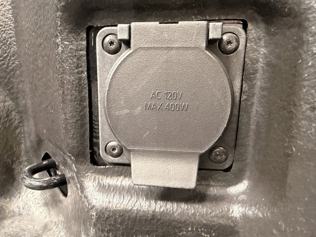 Used 2025 Chevrolet Silverado 1500 LT image 12