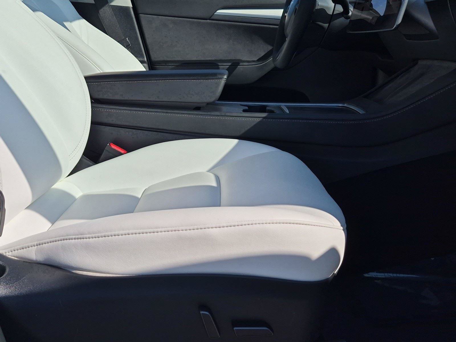 Used 2023 Tesla Model Y AWD image 8