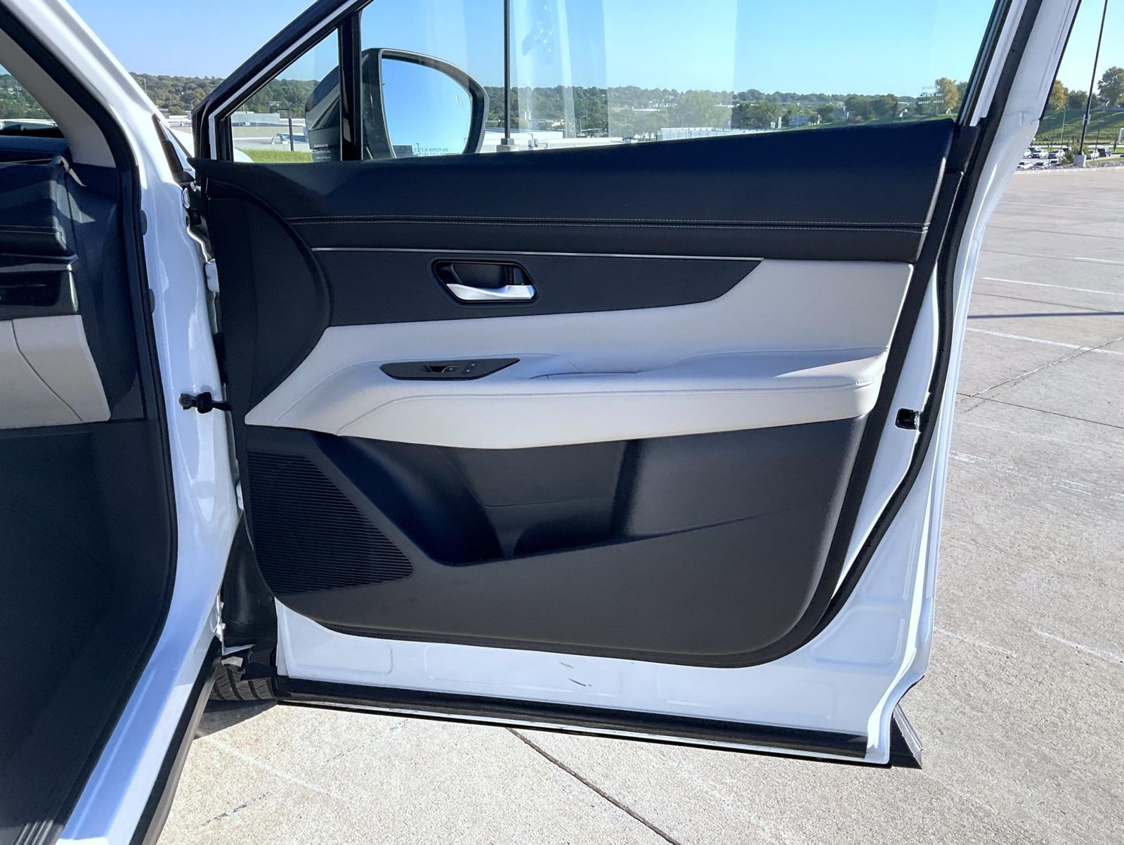 Certified 2025 Nissan Murano SV AWD/4WD image 18