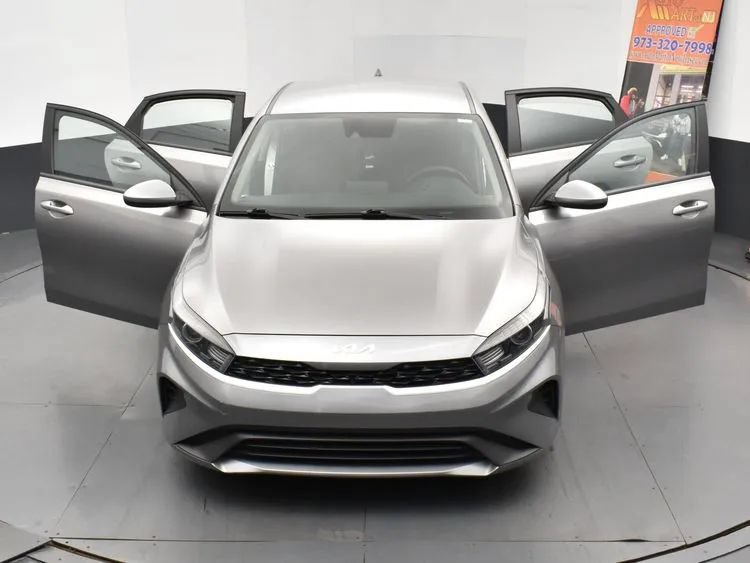 Used 2023 Kia Forte LXS FWD image 10