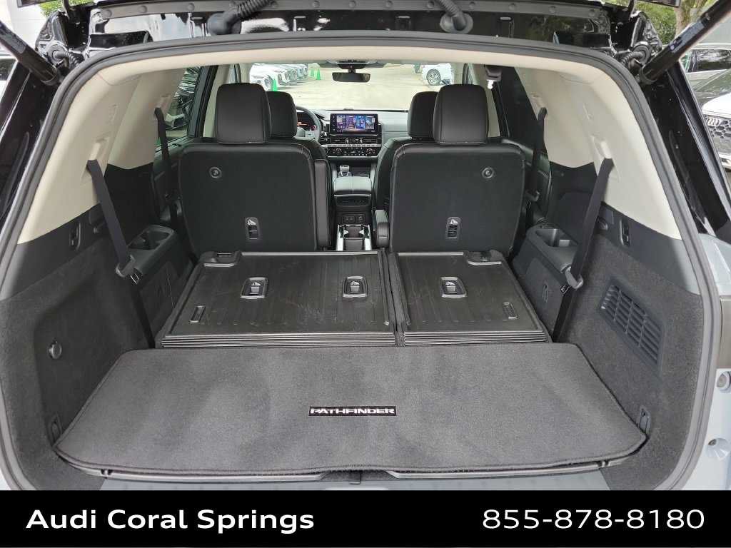 Used 2026 Nissan Pathfinder Platinum FWD image 27