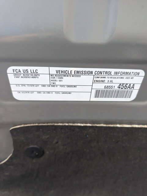 Used 2022 Chrysler Pacifica Touring image 18