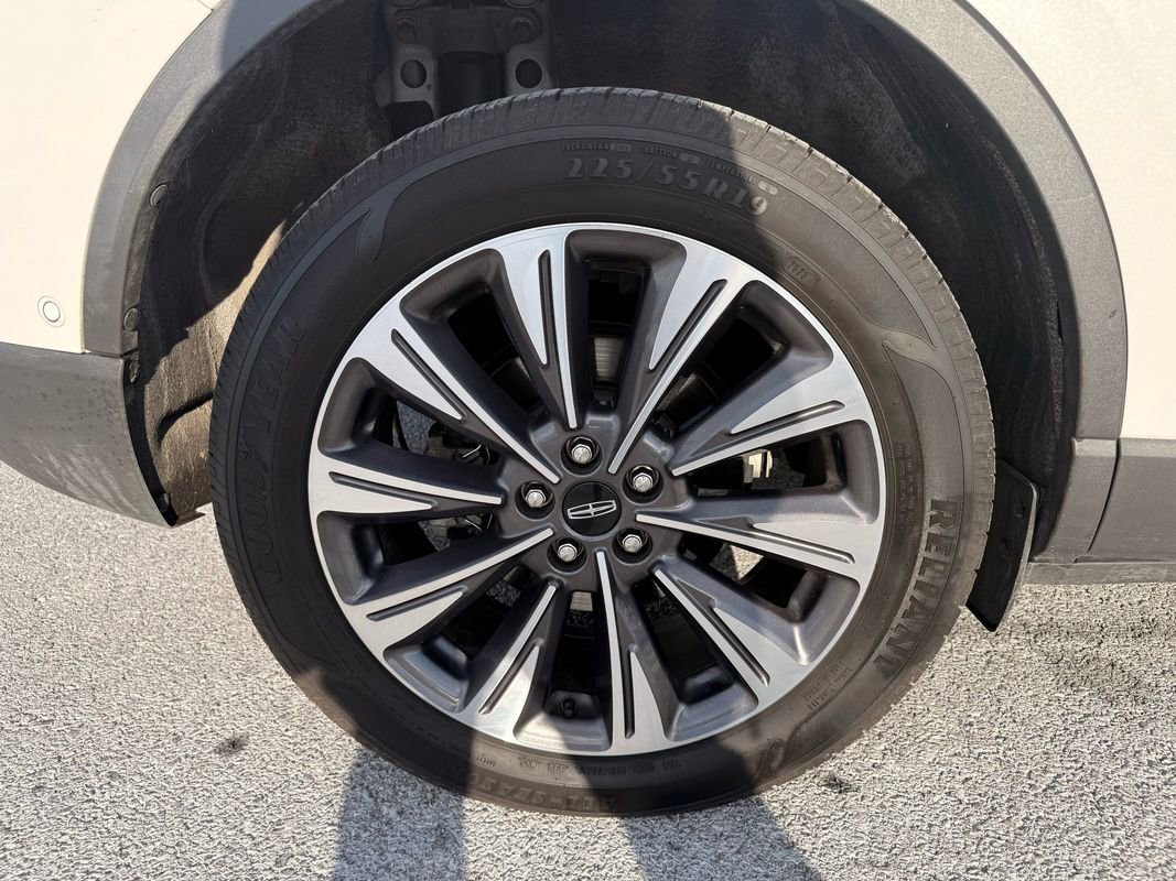 Used 2020 Lincoln Corsair Reserve w/ Equipment Group 201A image 33