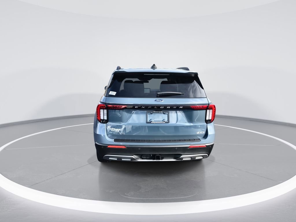 Used 2025 Ford Explorer Active w/ Active Comfort Package image 7