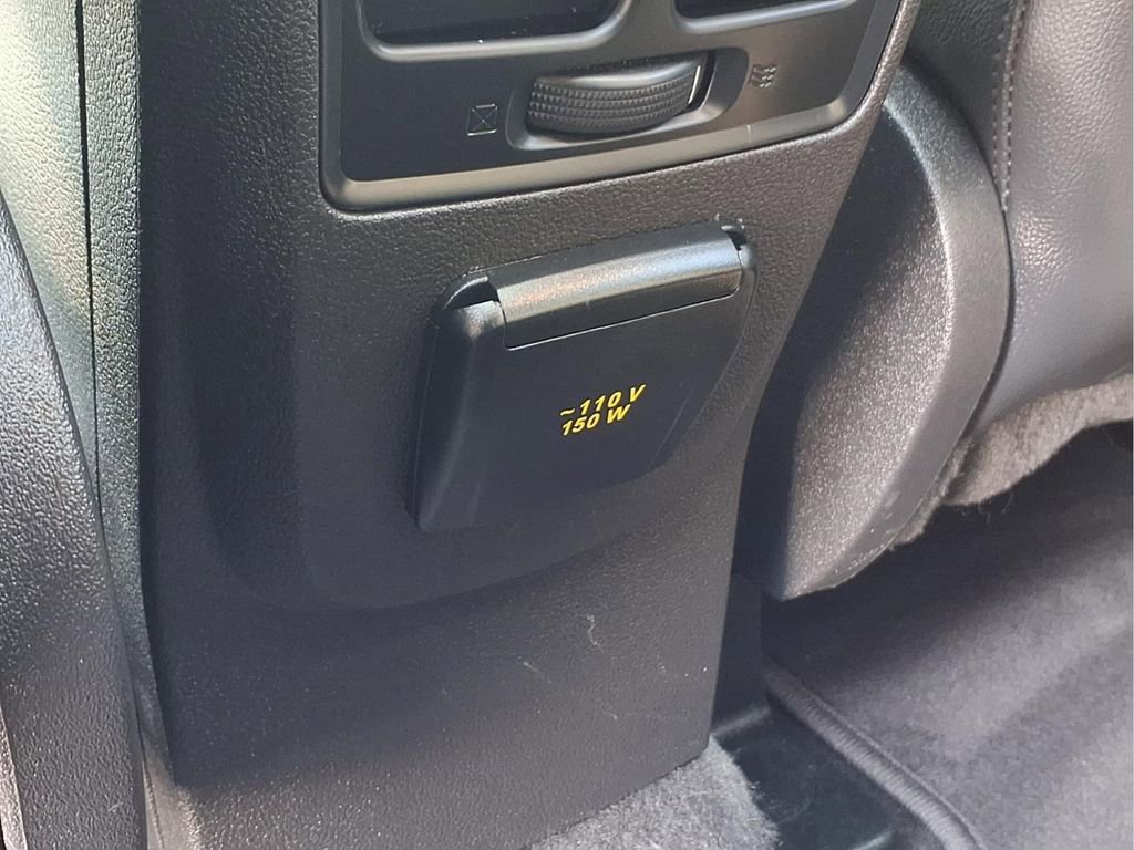 Used 2018 Ford Escape Titanium image 21