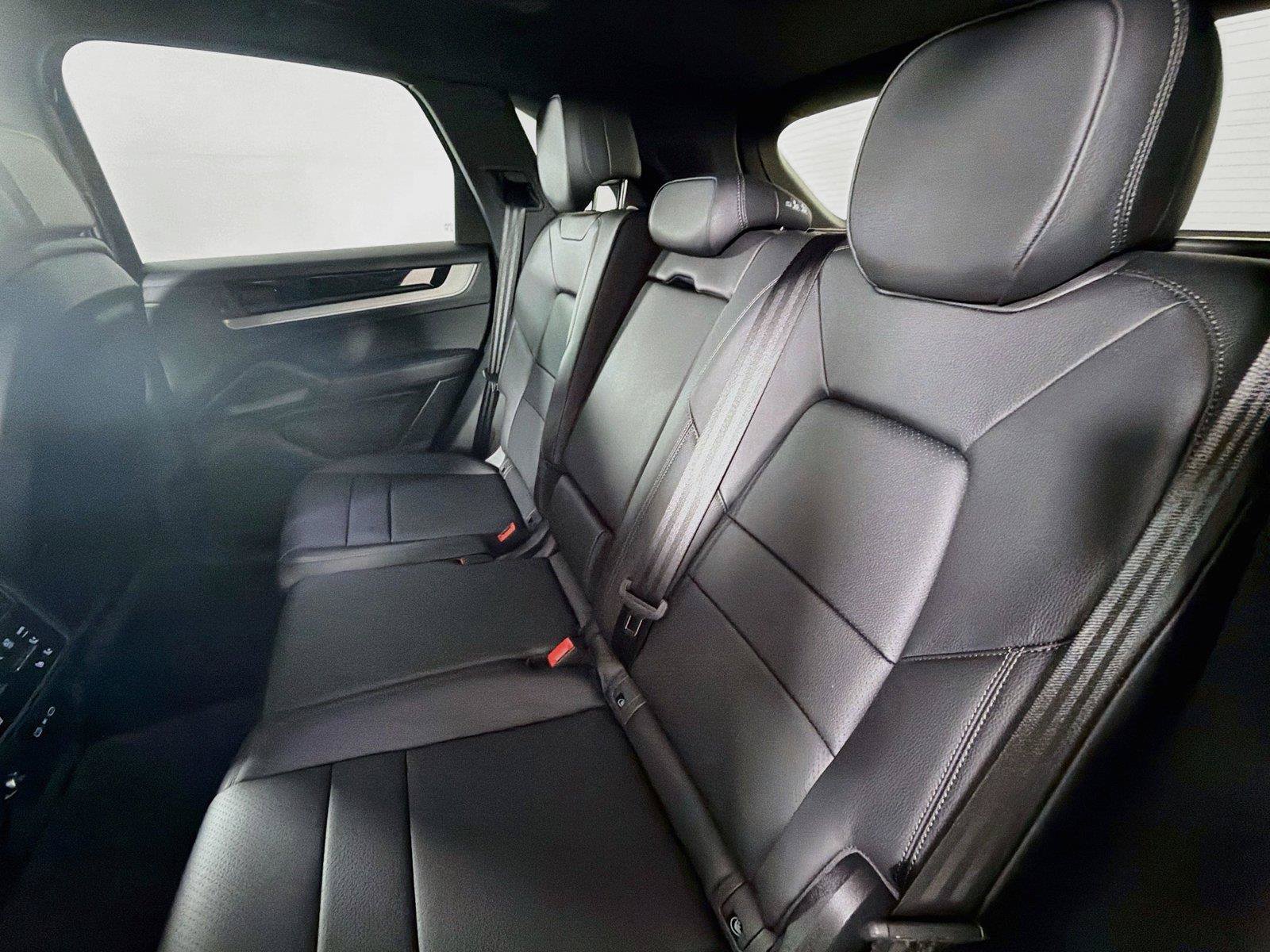Certified 2026 Porsche Cayenne S AWD/4WD image 25