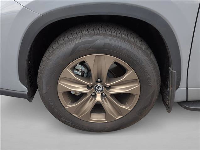 Used 2023 Toyota Highlander Bronze Edition image 26