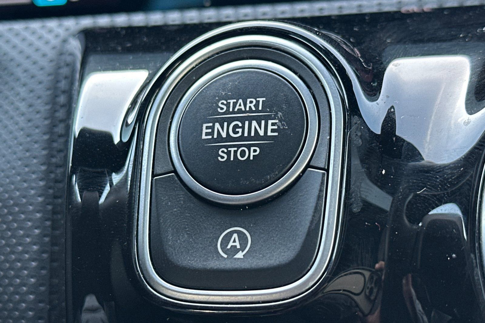 Used 2025 Mercedes-Benz CLA 250 image 33