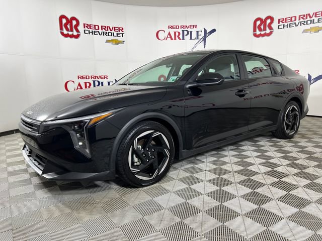 Used 2025 Kia K4 EX image 3