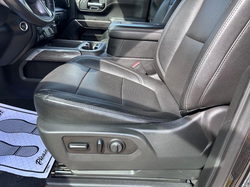 Used 2020 Chevrolet Silverado 2500 LTZ w/ LTZ Plus Package image 17
