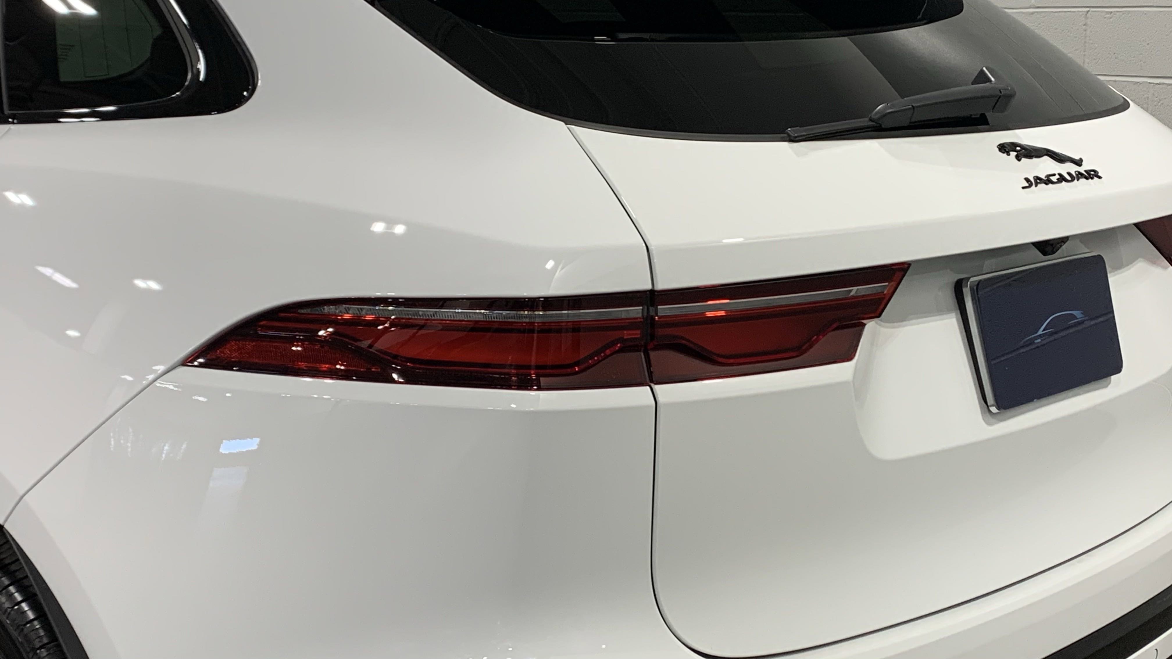 New 2026 Jaguar F-PACE R-Dynamic S image 17