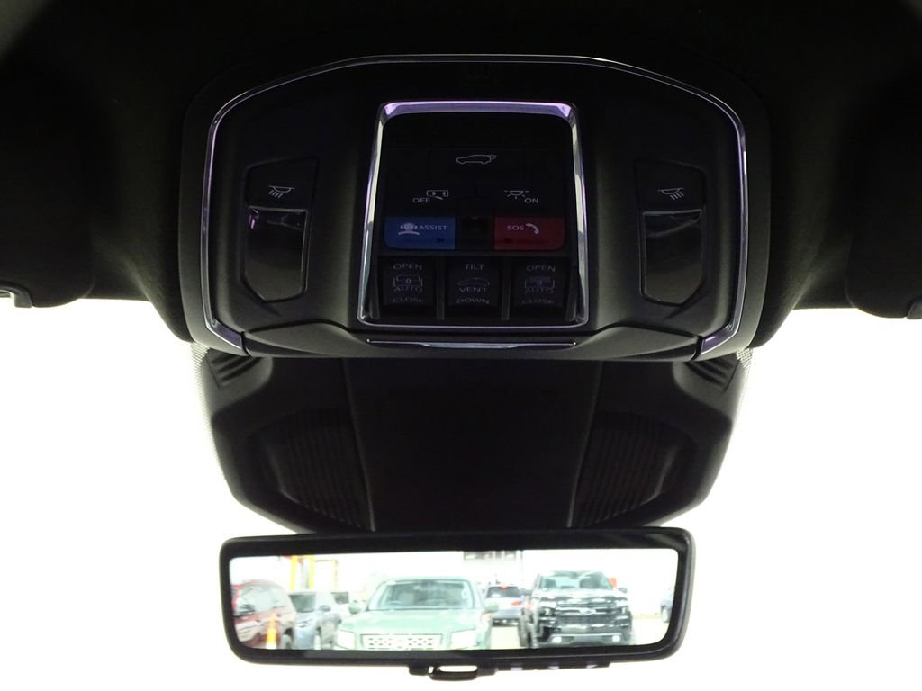 Used 2024 Jeep Wagoneer Launch Edition image 25