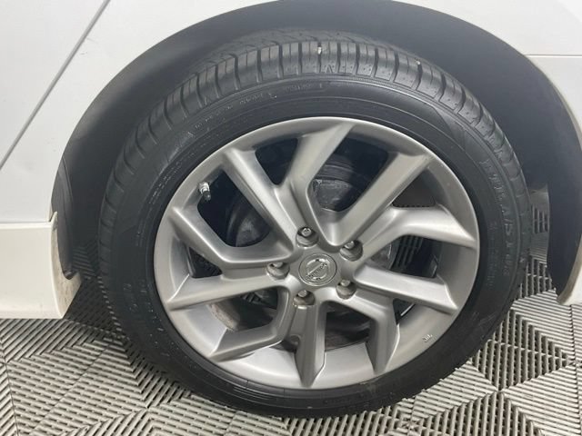 Used 2014 Nissan Sentra SR FWD image 9