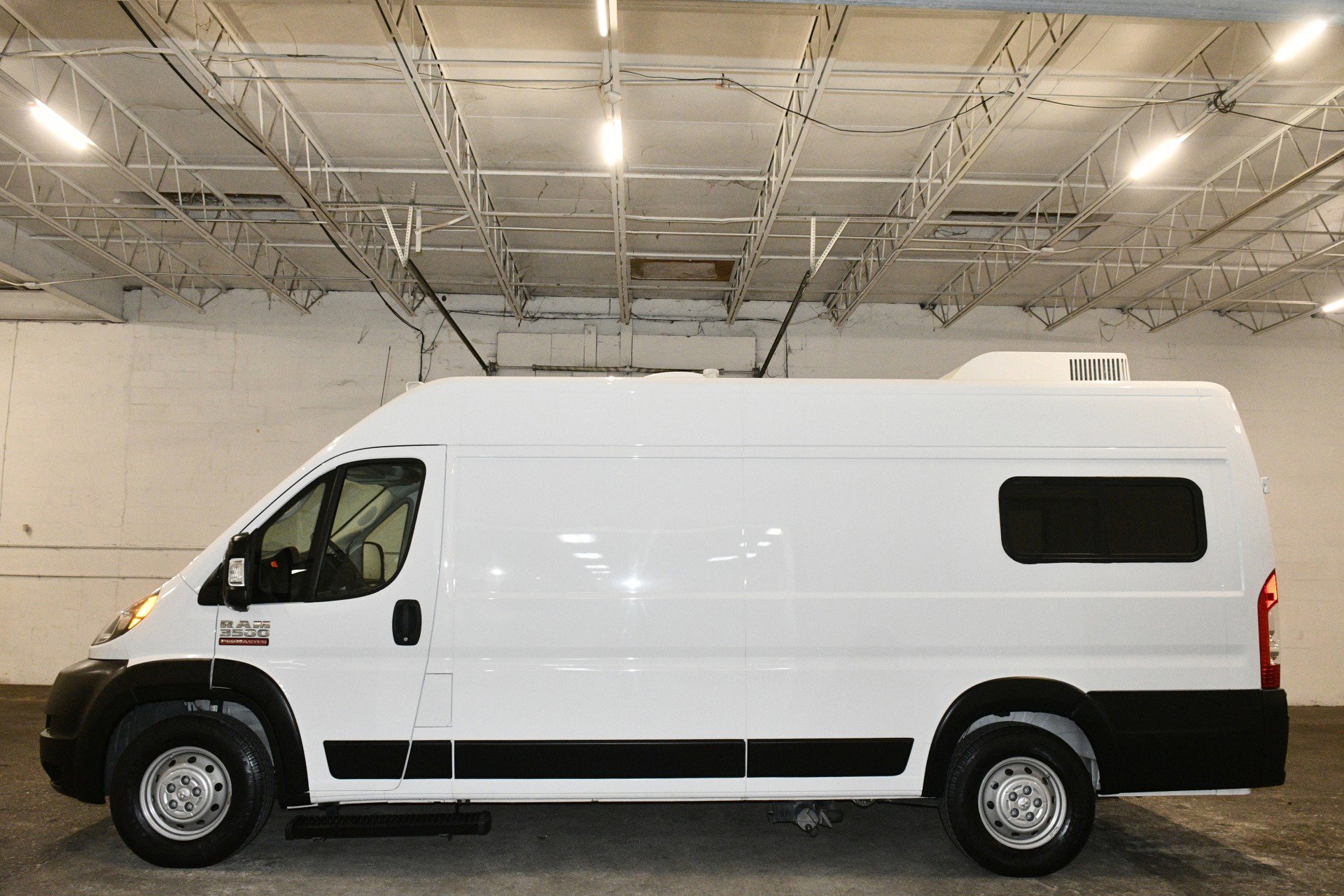 Used 2019 RAM ProMaster 3500 w/ Interior Convenience Group image 53