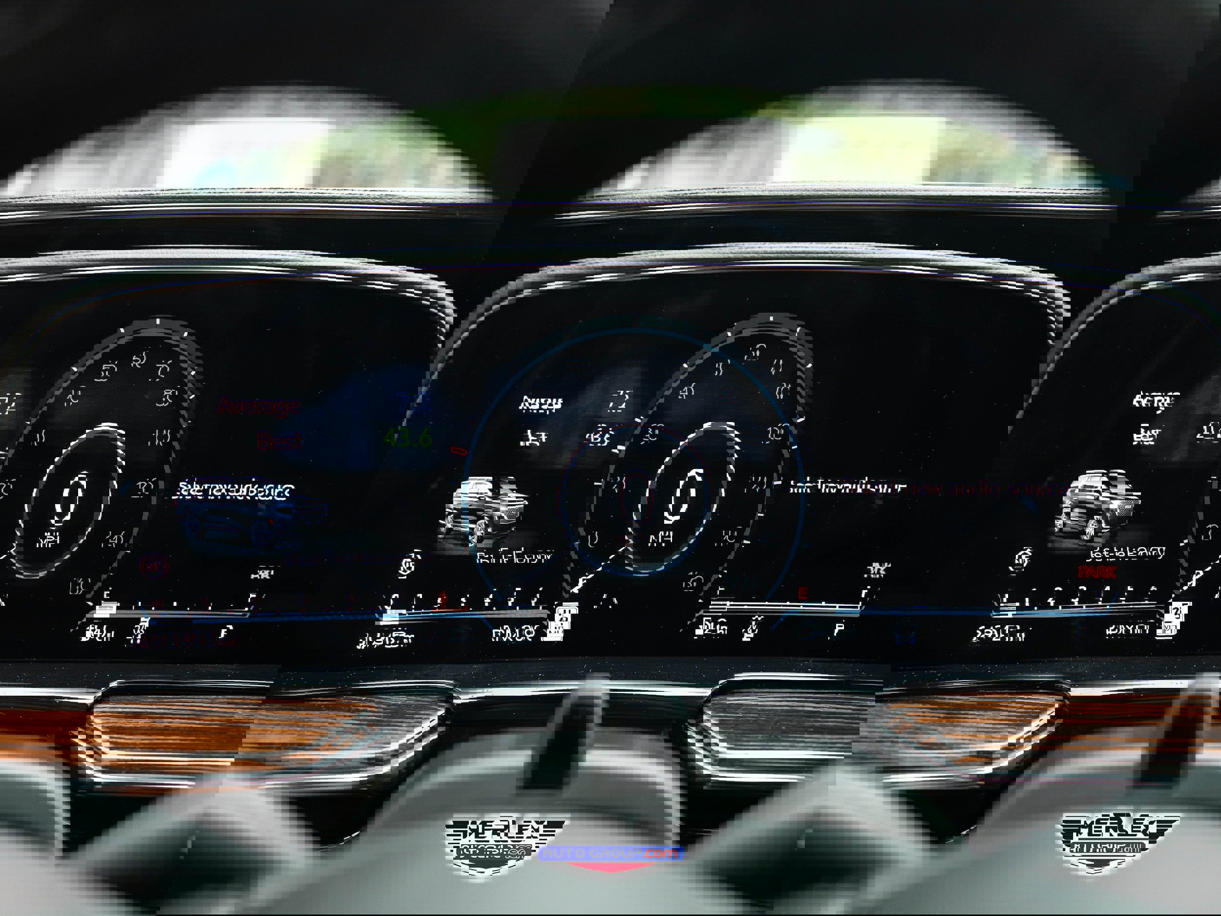 Used 2022 Cadillac Escalade ESV Premium Luxury image 31