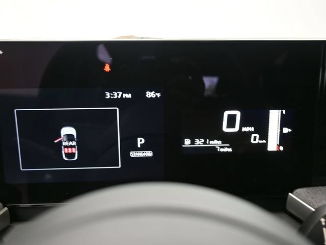 Used 2025 Nissan Kicks SV w/ SV Premium Package AWD/4WD image 17