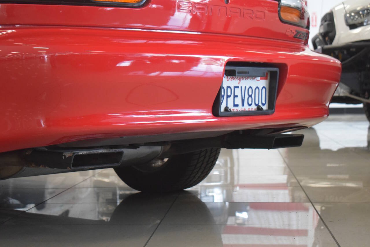 Used 2002 Chevrolet Camaro Z28 RWD image 23