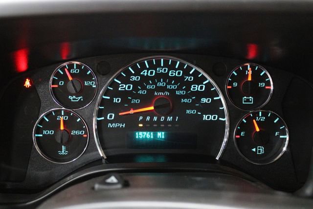 Used 2023 Chevrolet Express 2500 w/ Driver Convenience Package image 21