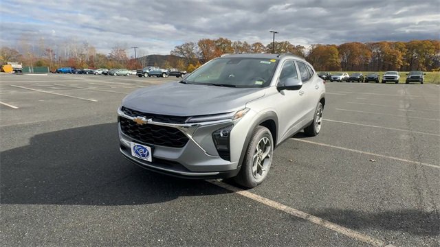 New 2026 Chevrolet Trax LT image 4