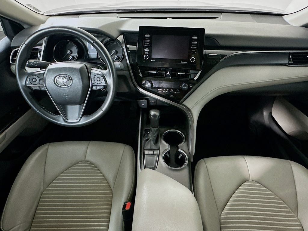 Used 2024 Toyota Camry SE FWD image 16